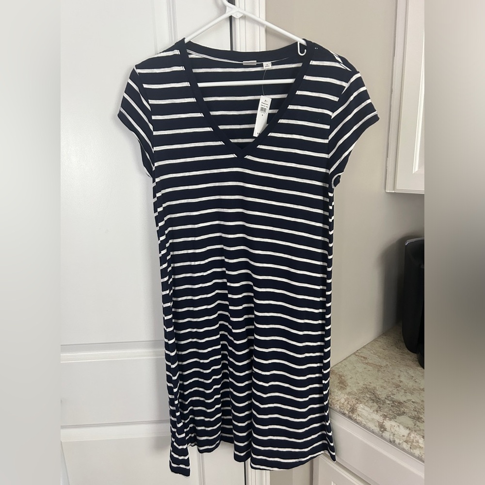 Women’s Striped Gap Dress  NWT Medium